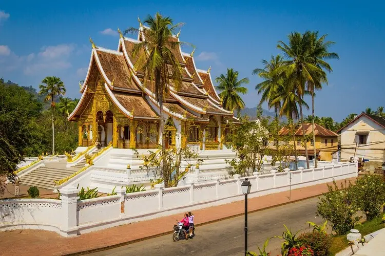 lao-travel (2)